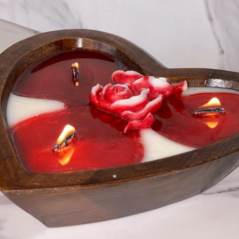 Bleeding Heart Candle – Hand-Carved Heart-Shaped Soy Candle with Wooden Wick & Love Spell Scent | Bleeding Wax Reveal