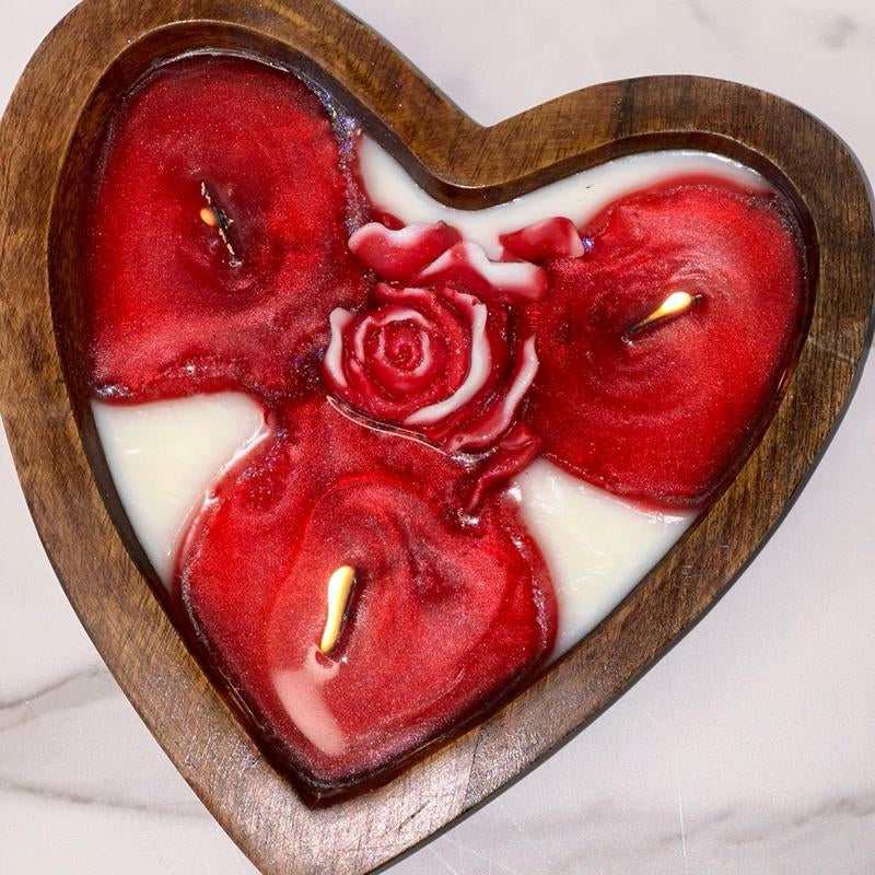 Bleeding Heart Candle – Hand-Carved Heart-Shaped Soy Candle with Wooden Wick & Love Spell Scent | Bleeding Wax Reveal