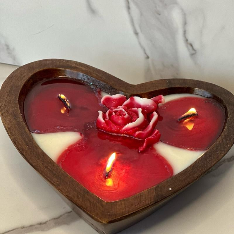 Bleeding Heart Candle – Hand-Carved Heart-Shaped Soy Candle with Wooden Wick & Love Spell Scent | Bleeding Wax Reveal