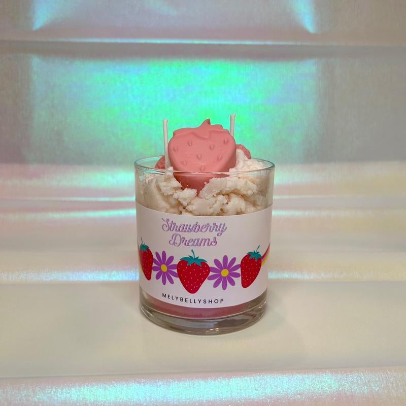 Strawberry Soy Candle – Fresh Fruit Scented, Non-Toxic Soy Wax for Cozy Room Decor | Relaxing Sweet Candle with Lavender Undertones